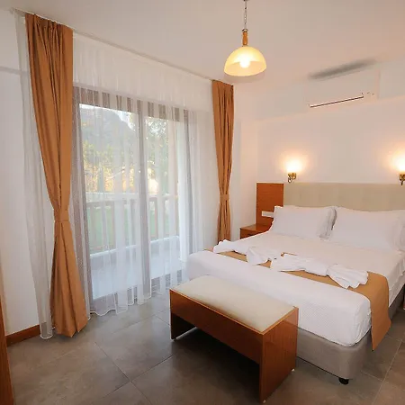 فندق Karaincir Datca 3*