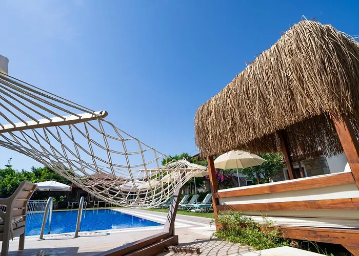 Karaincir Datça 3* Emecik